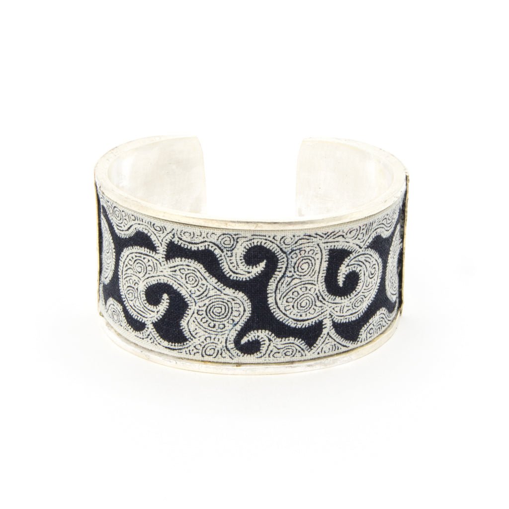 #product_nAntique Hand Drawn & Dyed Batik Fabric Silver Banglesame# - it&itself
