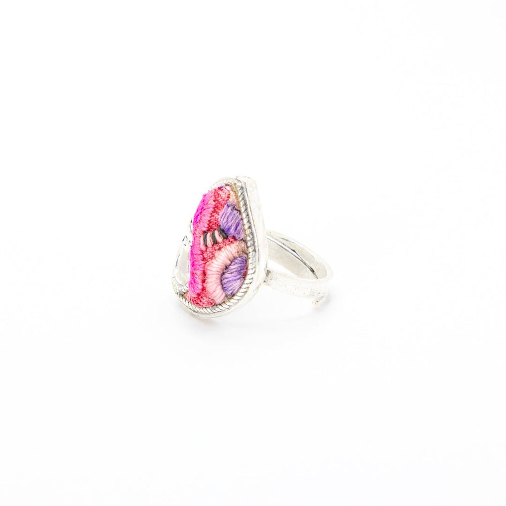 #product_nHand Embroidered Silver Adjustable Ringsame# - it&itself