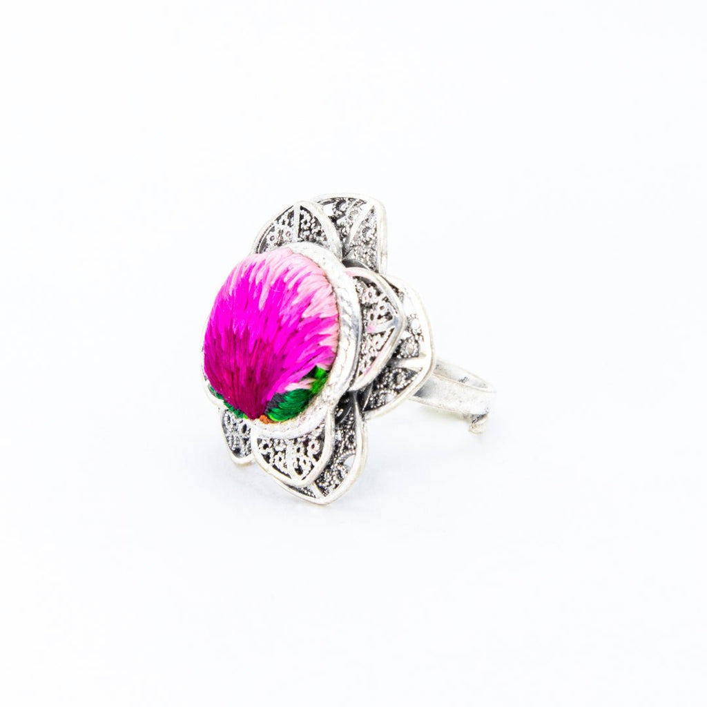 #product_nHand Embroidered Silver Adjustable Ringsame# - it&itself
