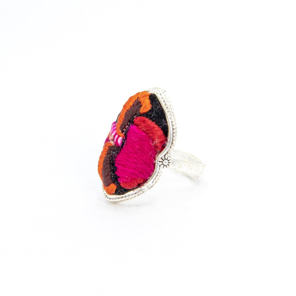 #product_nHand Embroidered Silver Adjustable Ringsame# - it&itself