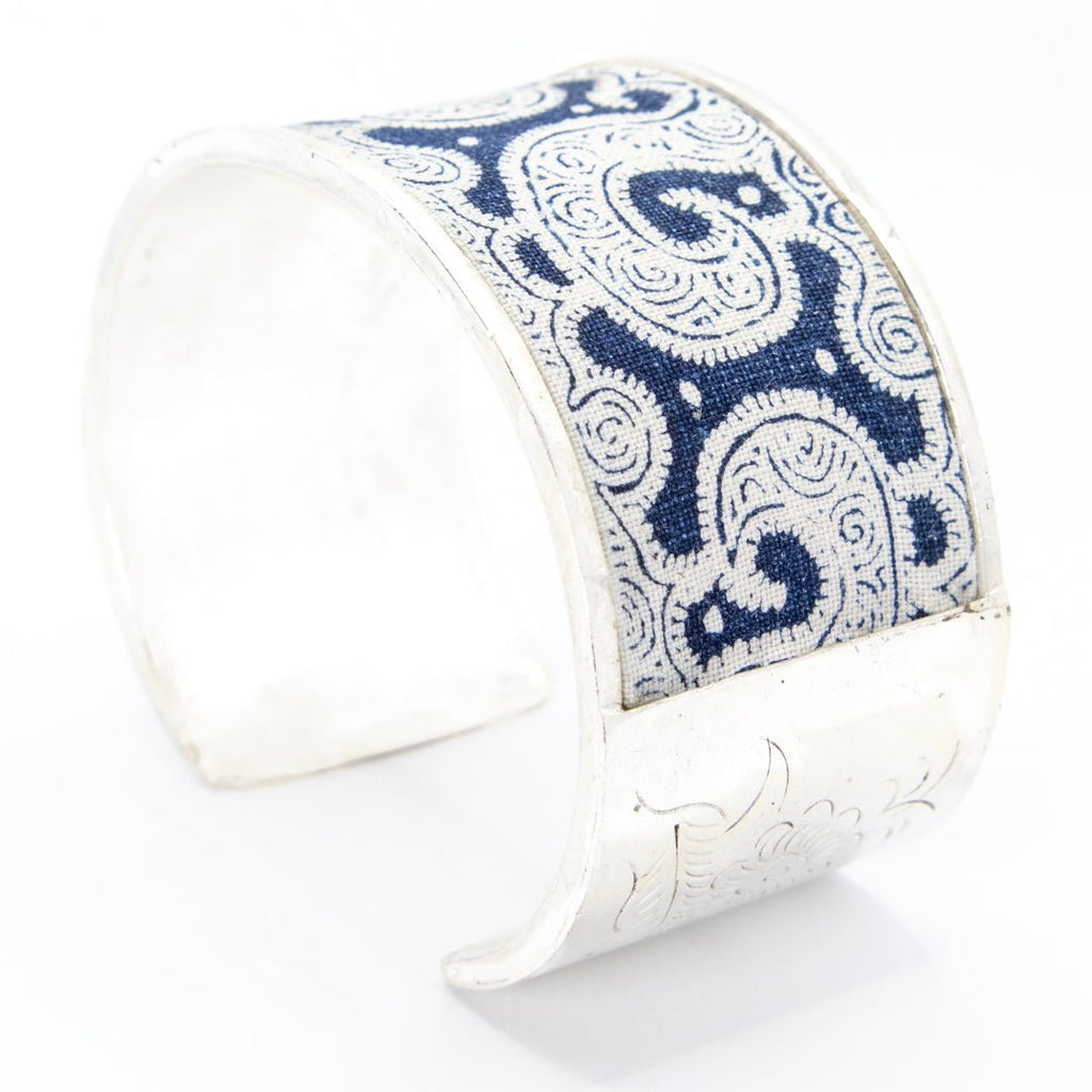 #product_nAntique Hand Drawn & Dyed Batik Fabric Silver Banglesame# - it&itself