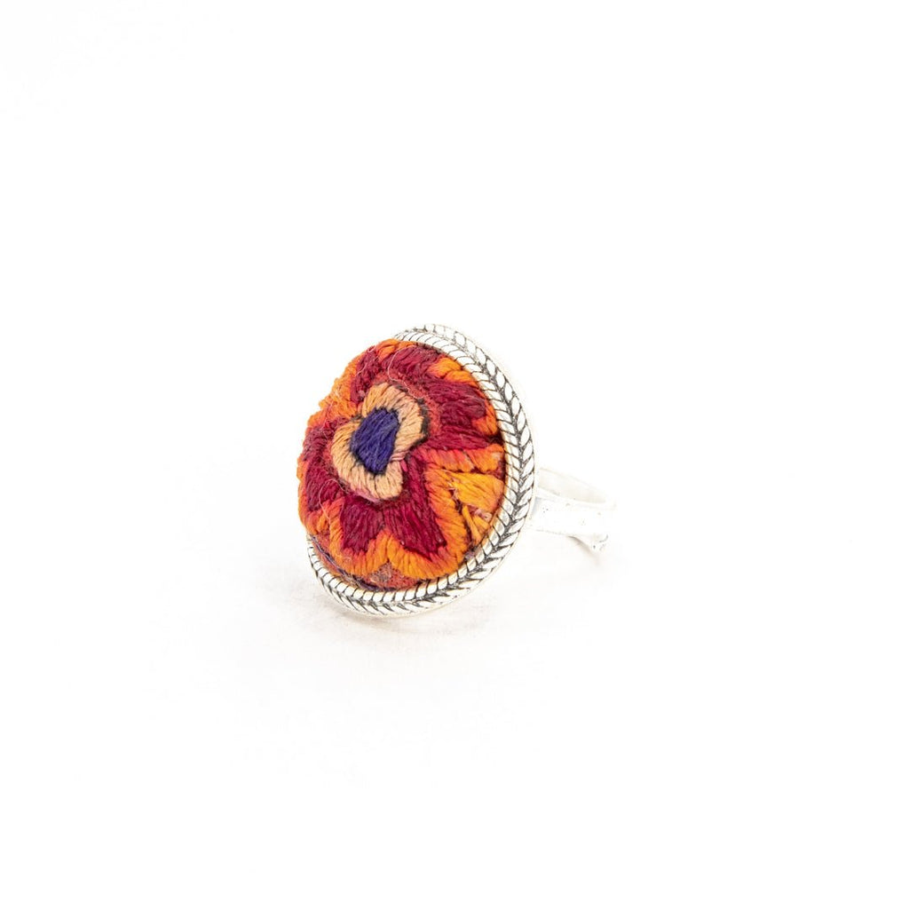 #product_nHand Embroidered Silver Adjustable Ringsame# - it&itself