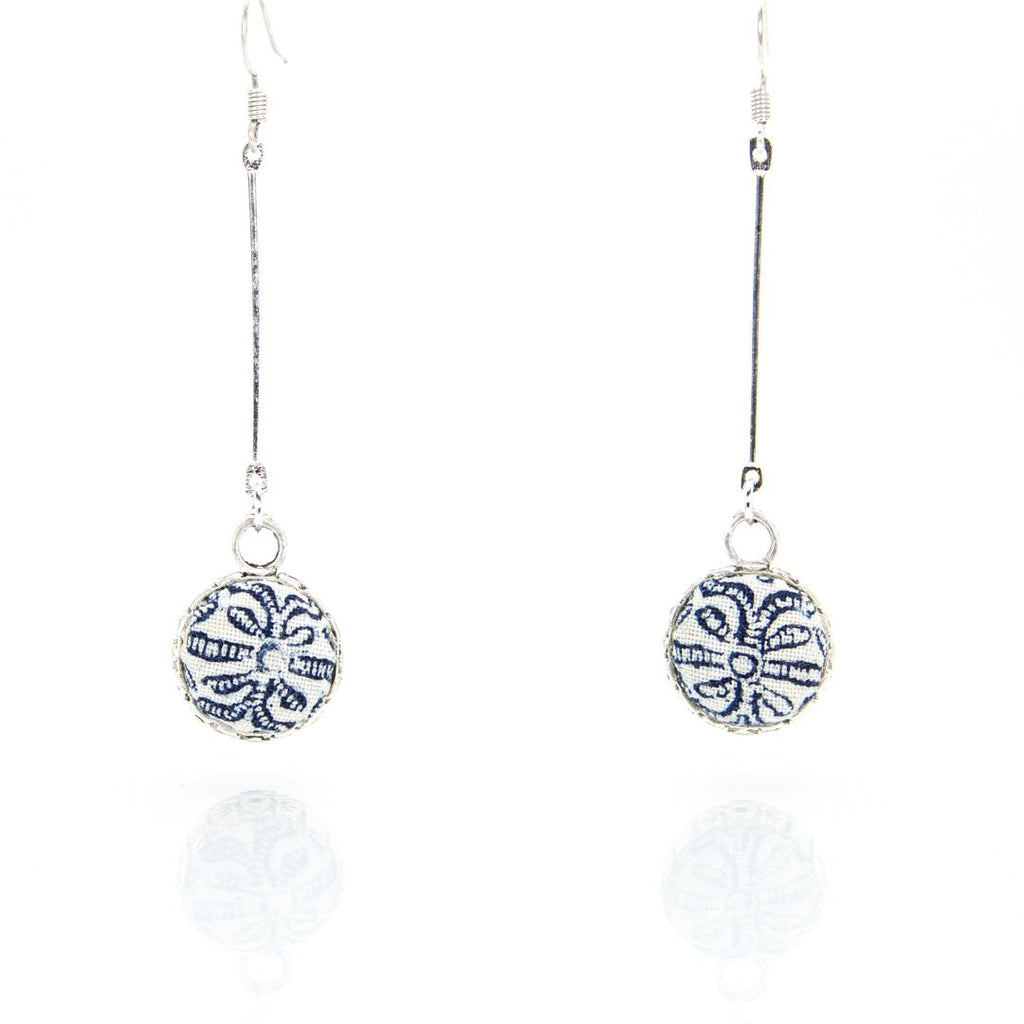 #product_nClassic Hand Dyed Batik Handmade Miao Silver Earringsame# - it&itself