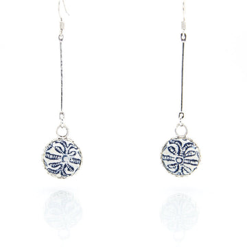 #product_nClassic Hand Dyed Batik Handmade Miao Silver Earringsame# - it&itself