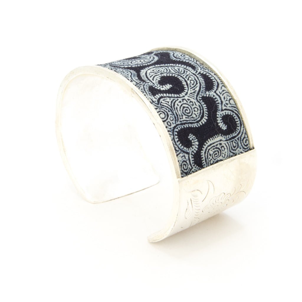 #product_nAntique Hand Drawn & Dyed Batik Fabric Silver Banglesame# - it&itself