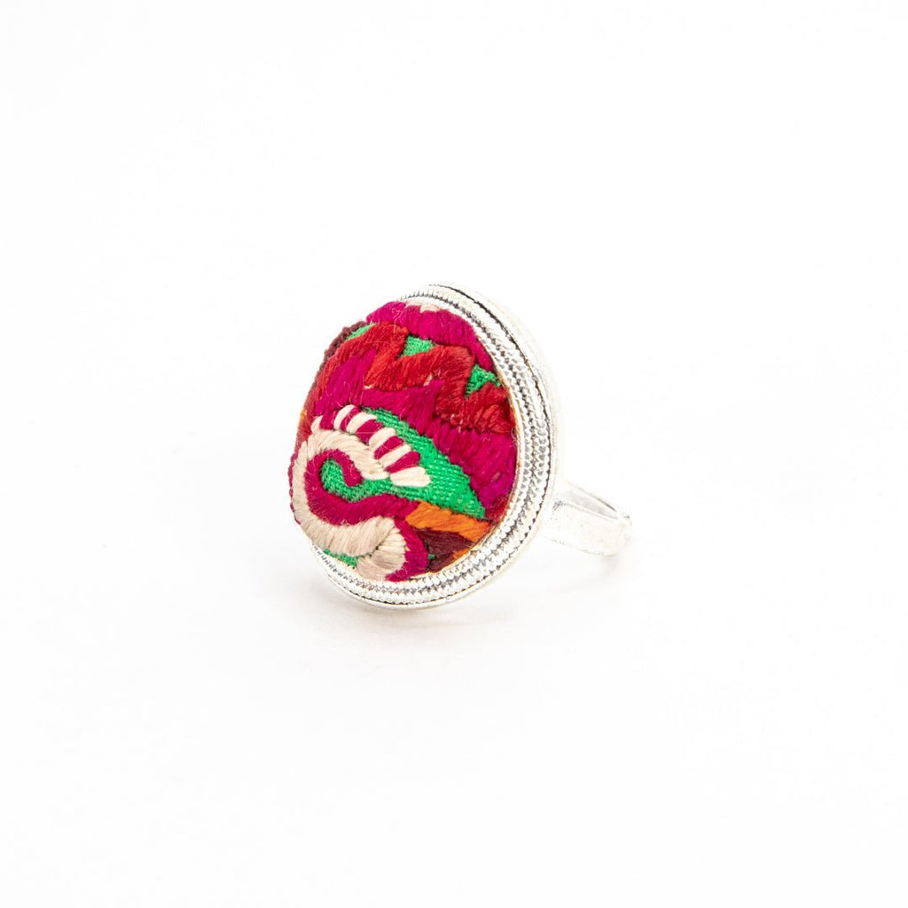 #product_nHand Embroidered Silver Adjustable Ringsame# - it&itself