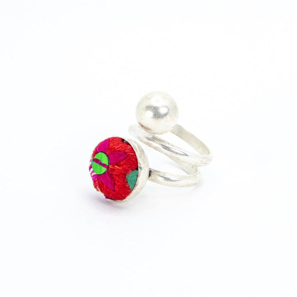 #product_nHand Embroidered Silver Adjustable Ringsame# - it&itself