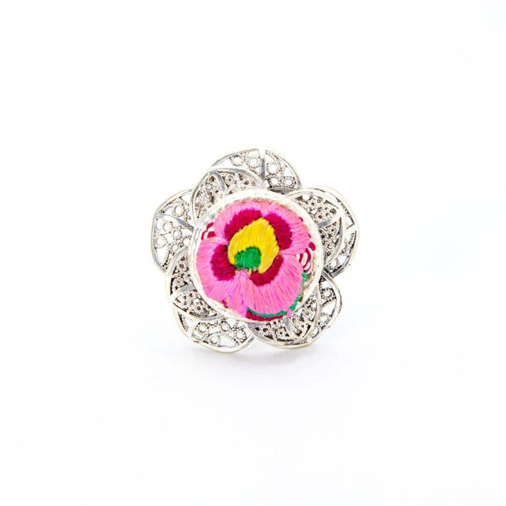 #product_nHand Embroidered Silver Adjustable Ringsame# - it&itself