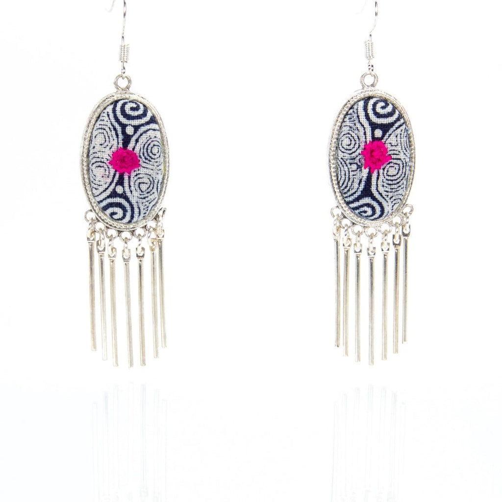 #product_nClassic Hand Dyed Batik Handmade Miao Silver Earringsame# - it&itself