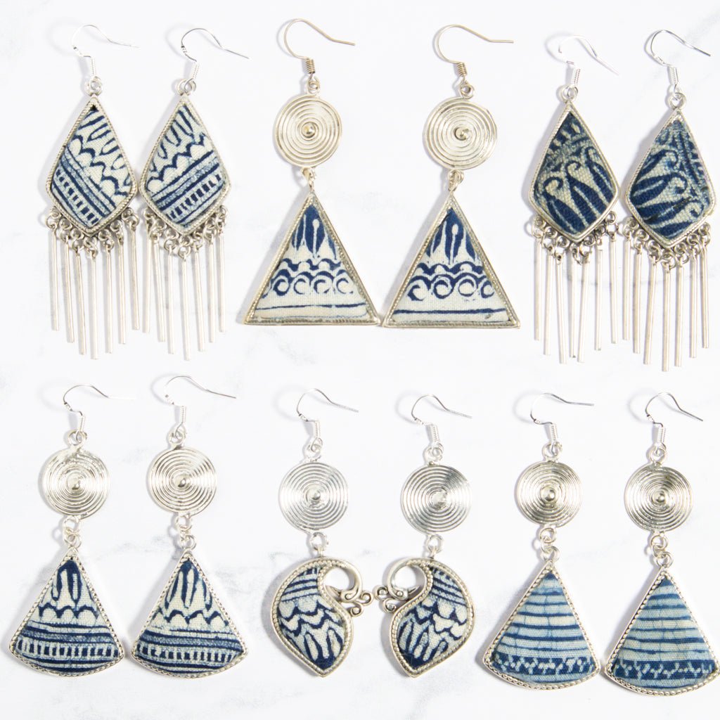 #product_nClassic Hand Dyed Batik Handmade Miao Silver Earringsame# - it&itself