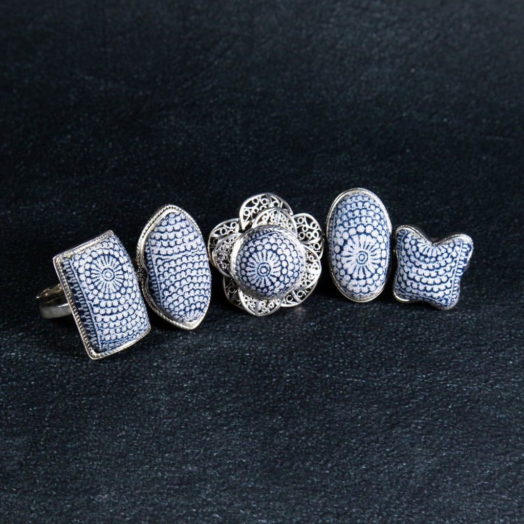 #product_nHand Dyed Batik Fabric Adjustable Ringsame# - it&itself