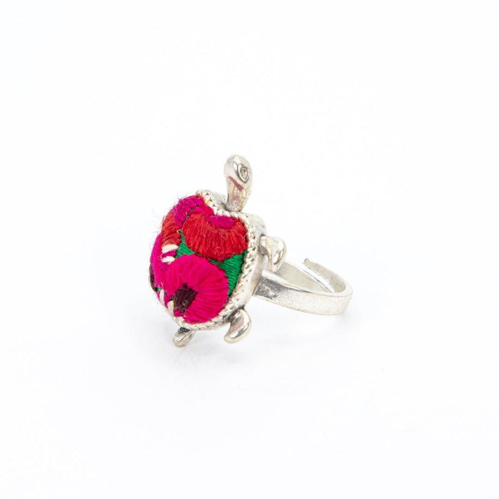 #product_nHand Embroidered Silver Adjustable Ringsame# - it&itself