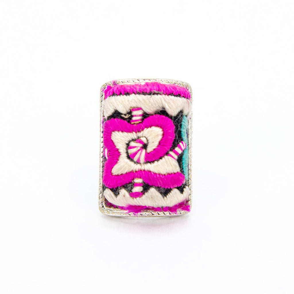 #product_nHand Embroidered Silver Adjustable Ringsame# - it&itself