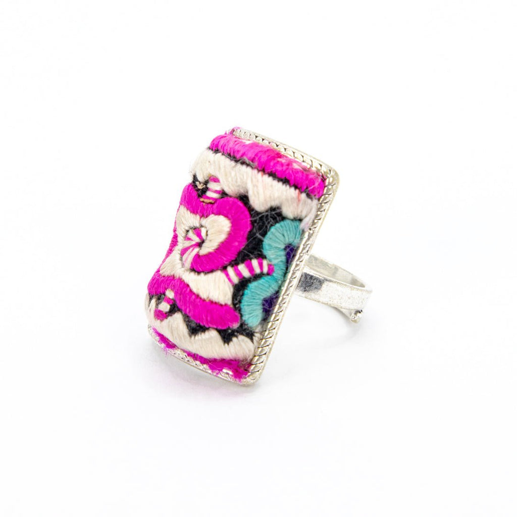 #product_nHand Embroidered Silver Adjustable Ringsame# - it&itself