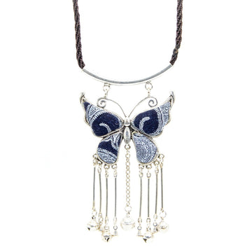 #product_nHand Drawn & Dyed Batik Wax Fabric Silver Necklaceame# - it&itself