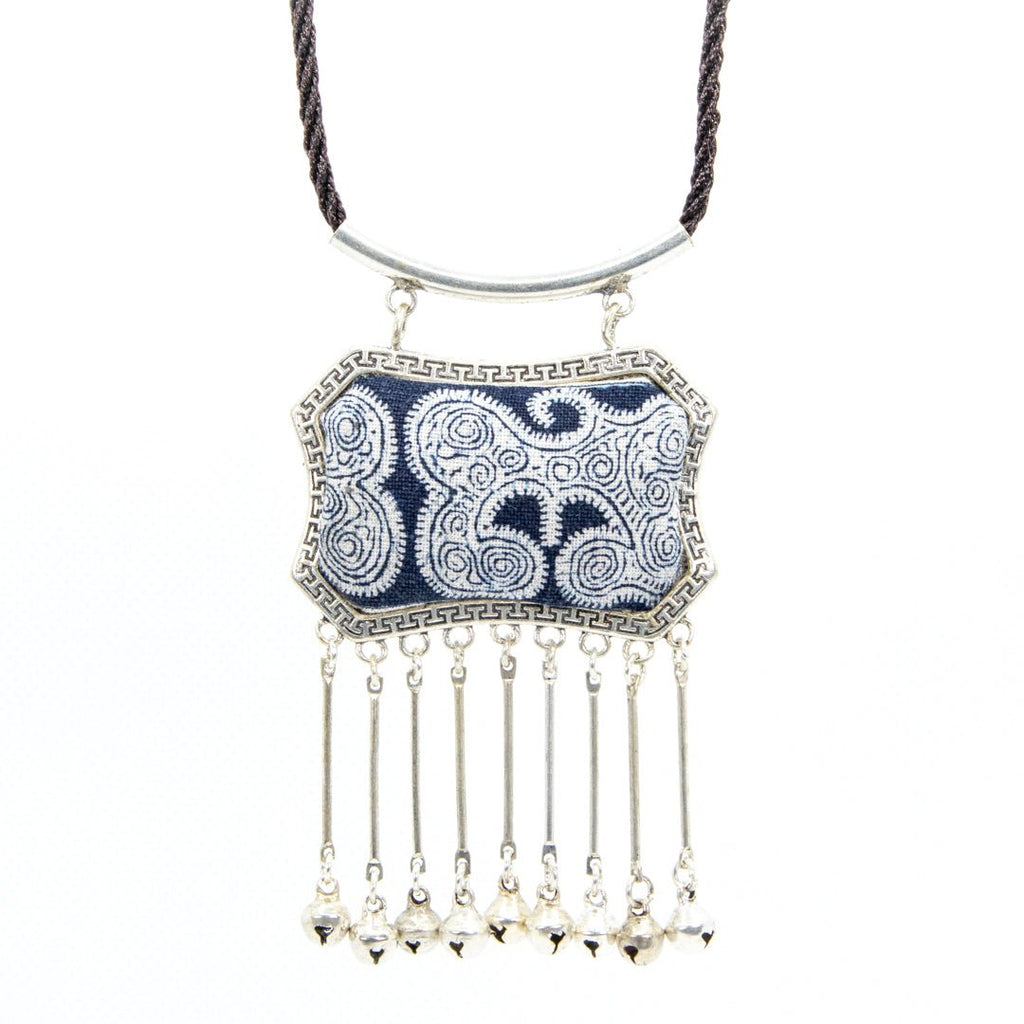 #product_nHand Drawn & Dyed Batik Wax Fabric Silver Necklaceame# - it&itself