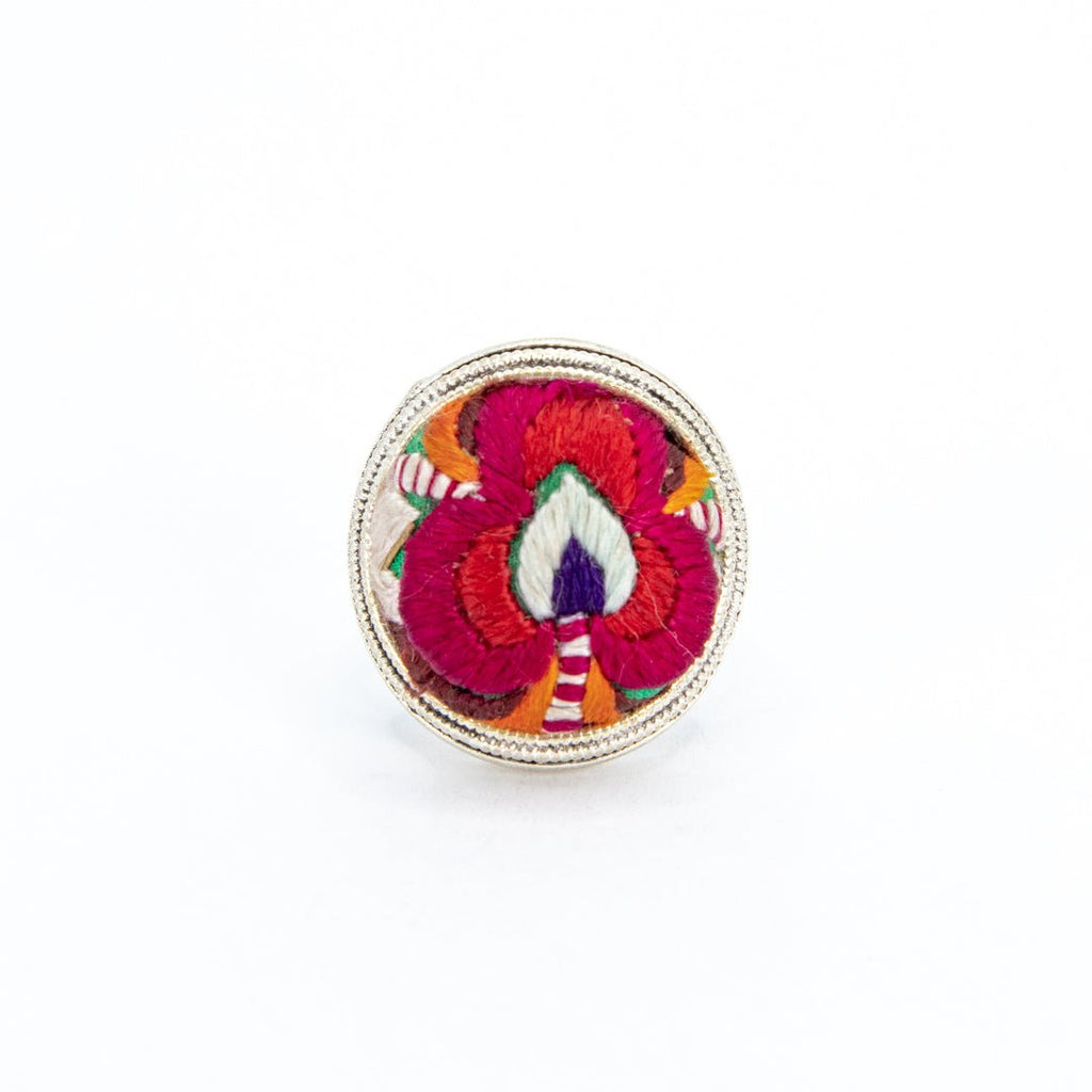 #product_nHand Embroidered Silver Adjustable Ringsame# - it&itself