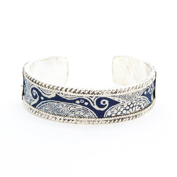 #product_nAntique Hand Drawn & Dyed Batik Fabric Silver Banglesame# - it&itself