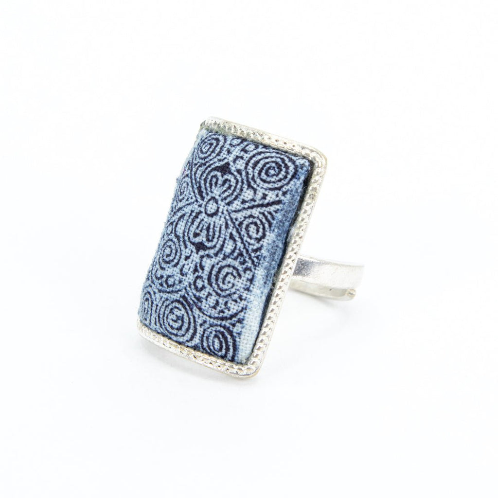#product_nHand Dyed Batik Fabric Adjustable Ringsame# - it&itself