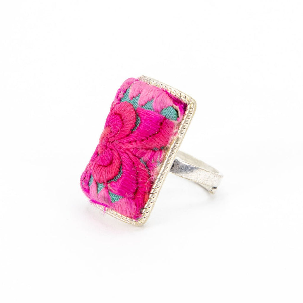 #product_nHand Embroidered Silver Adjustable Ringsame# - it&itself