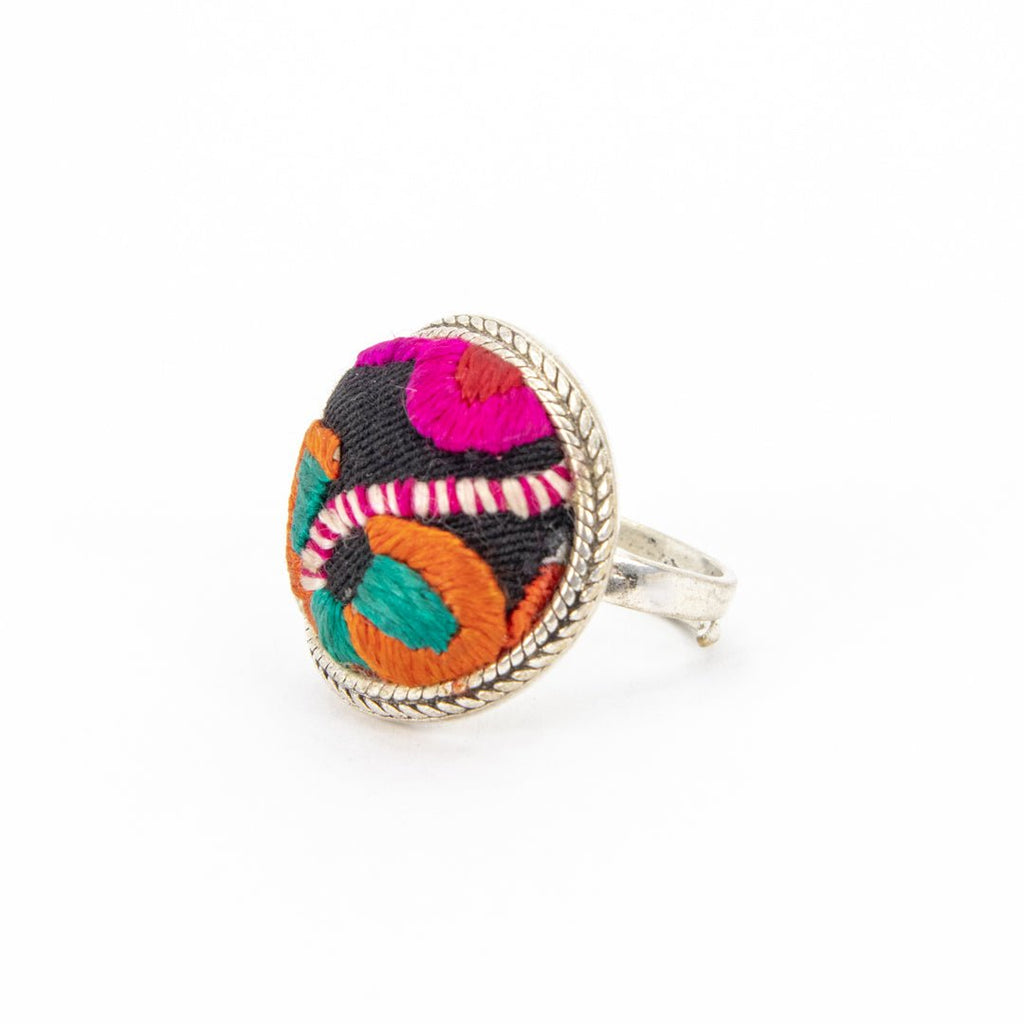 #product_nHand Embroidered Silver Adjustable Ringsame# - it&itself