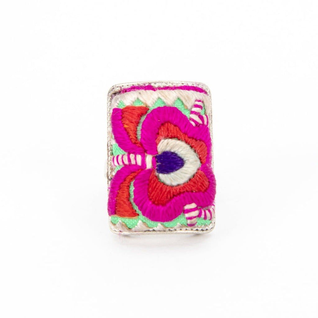 #product_nHand Embroidered Silver Adjustable Ringsame# - it&itself